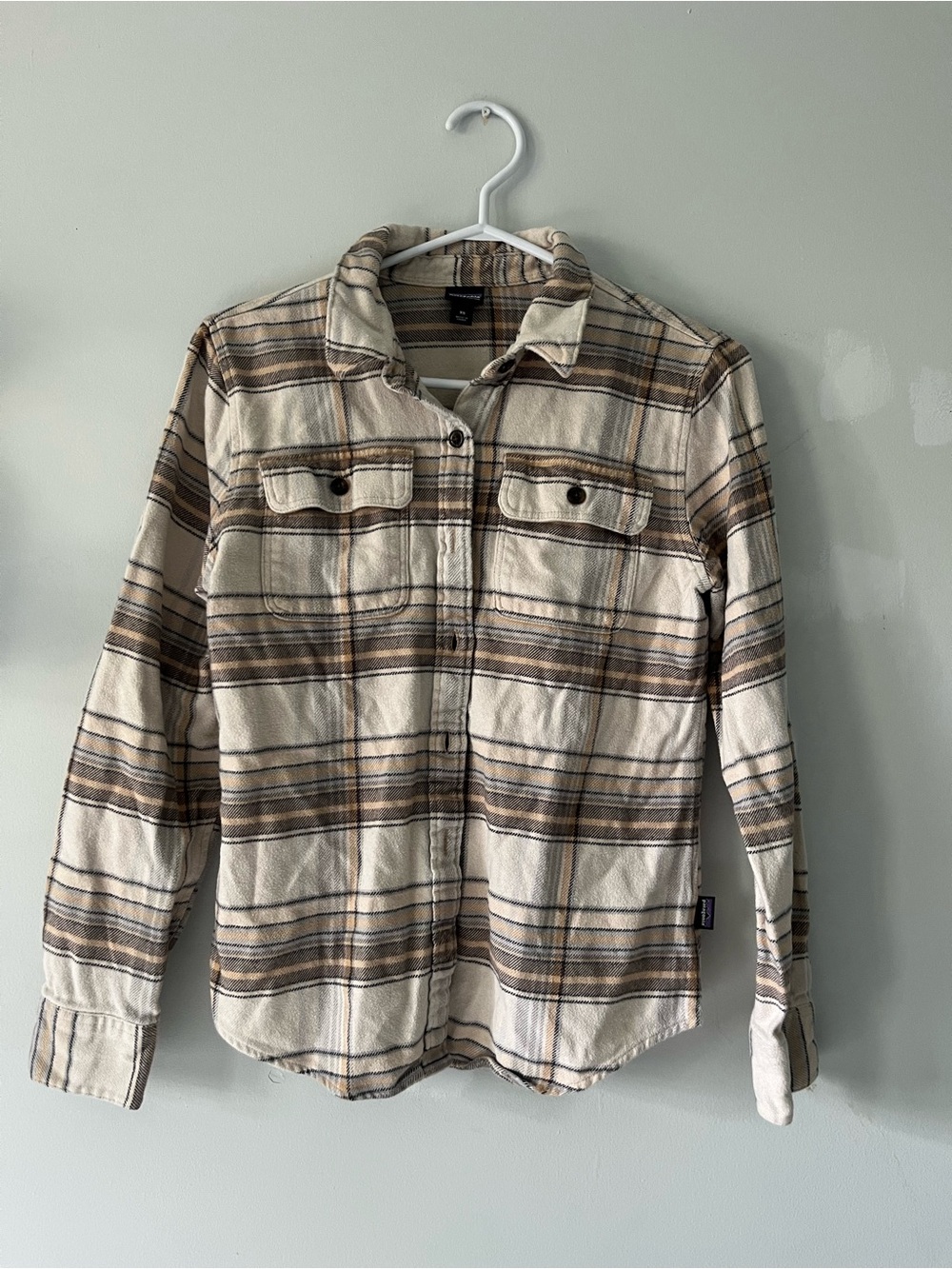 Patagonia Plaid Lightweight Shirt Jacket - Cream & Brown